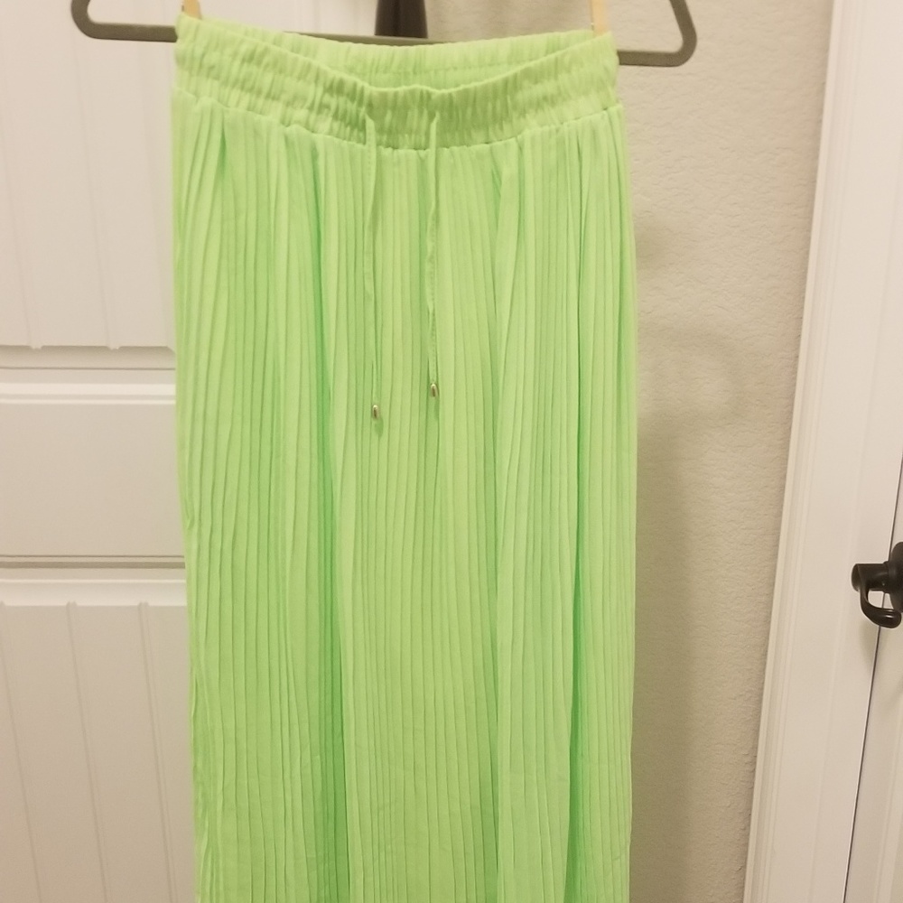 New bright green maxi skirt